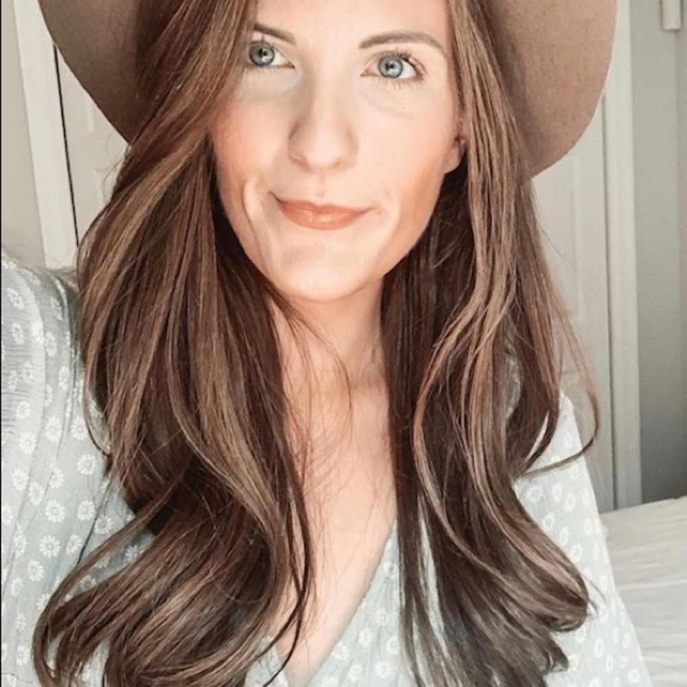 Meet your Posher, Jerrica